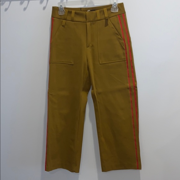Straight-Crop Zara Trousers - Picture 2 of 3